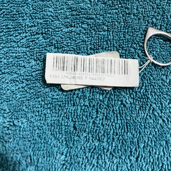 Michael Kors silver cross ring - Picture 2 of 4